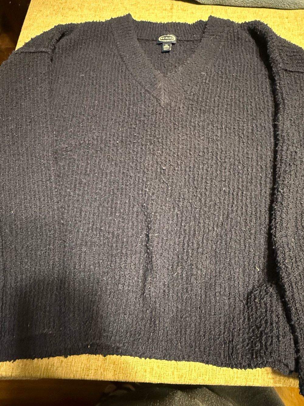 Scoop Women’s Navy V-Neck Textured Knit Sweater